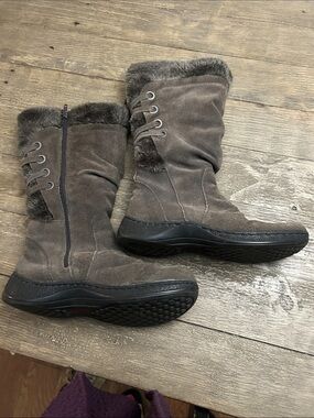 BareTraps Brown Suede Faux-Fur Winter Boots